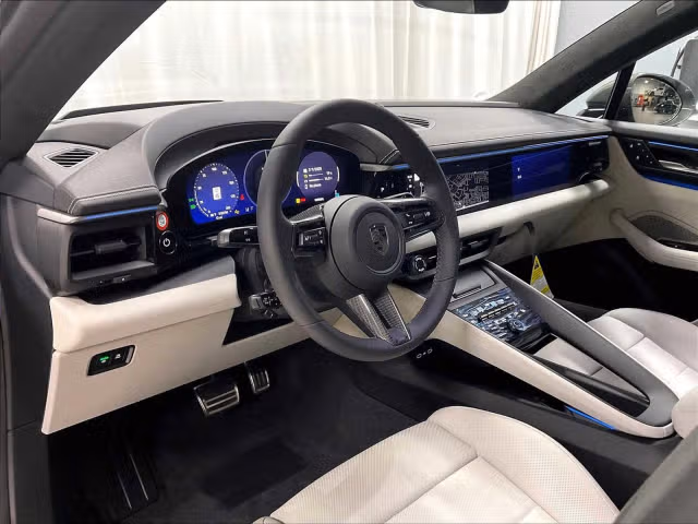 2025 Porsche Macan Turbo Electric - Photo 26