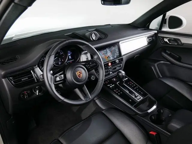 2026 Porsche Macan Base - Photo 32