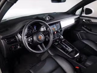 2026 Porsche Macan Base - Photo 25