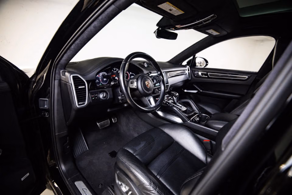2020 Porsche Cayenne Turbo Coupe, photo 27