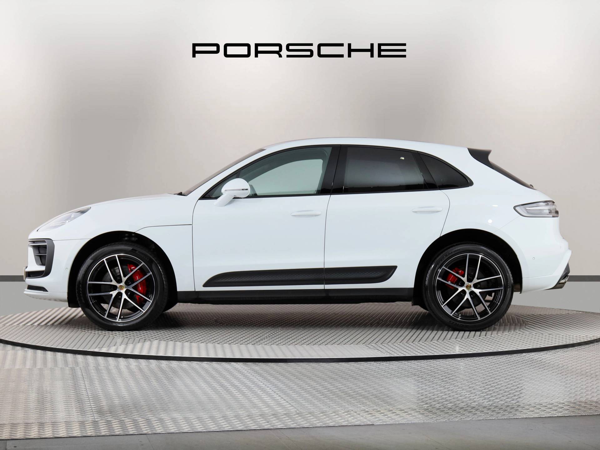 Macan S, photo 2 of 36