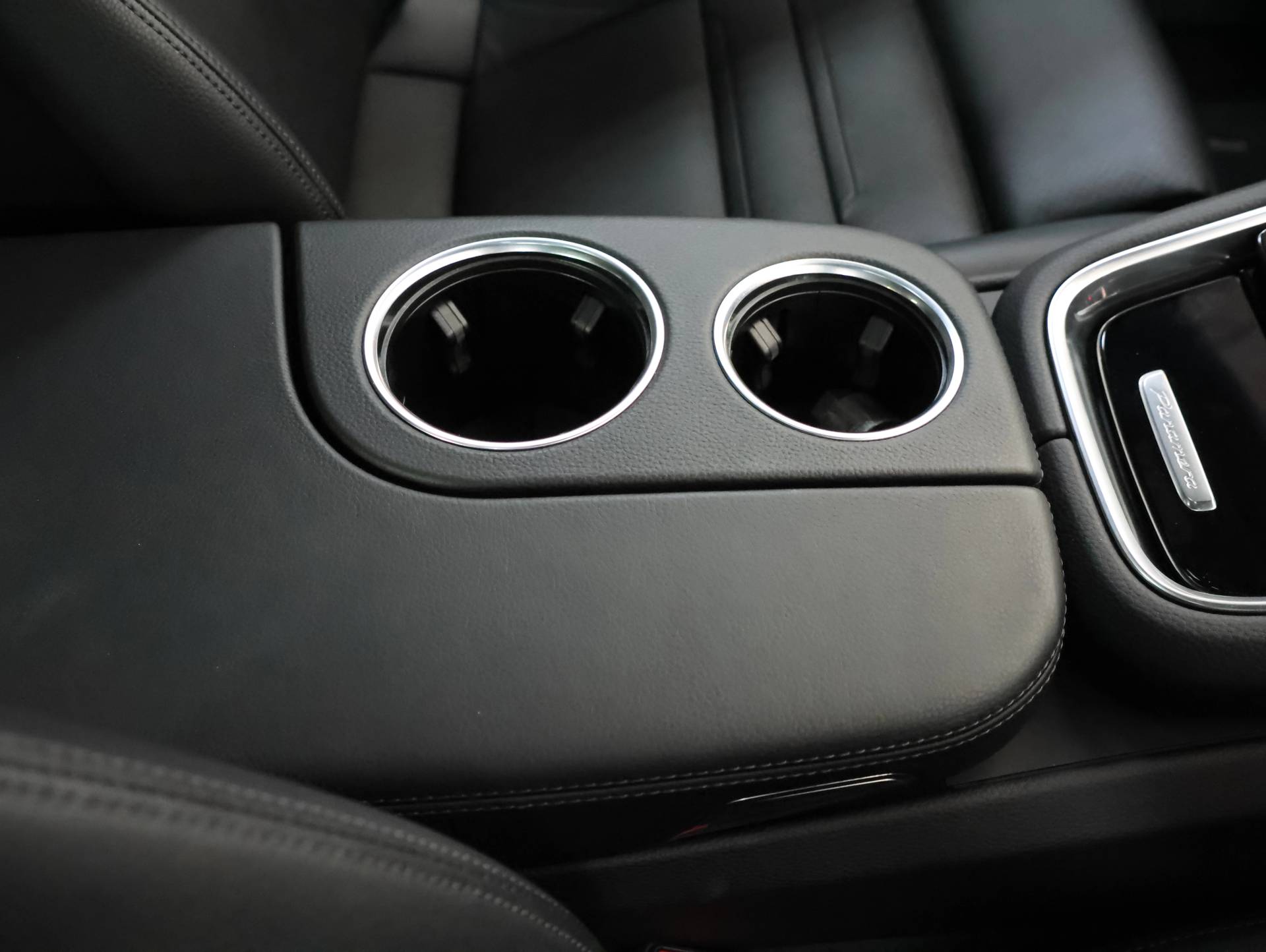 Panamera 4 E-Hybrid, photo 45 of 45