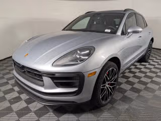 2026 Porsche Macan S's photo
