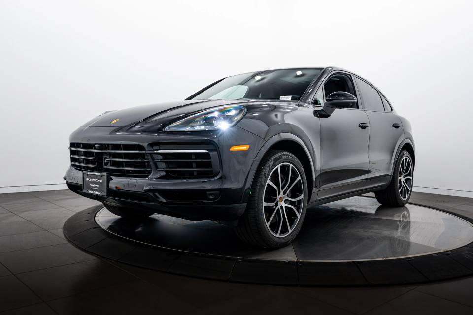2022 Porsche Cayenne Coup Platinum Edition
