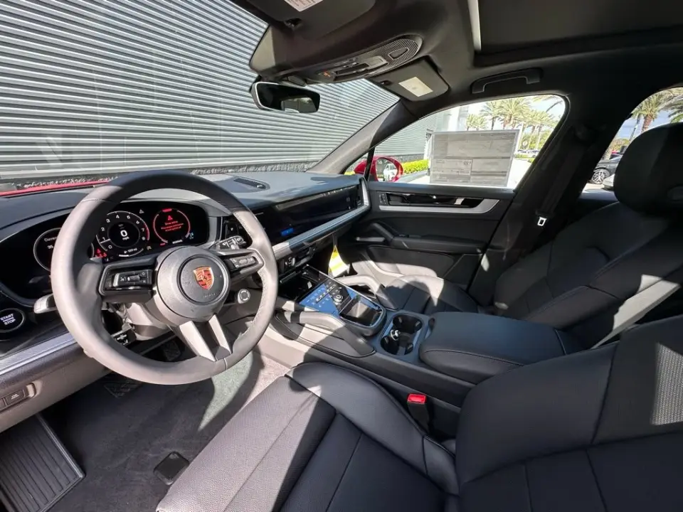 2026 Porsche Cayenne Base - Photo 31
