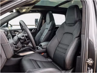 2025 Porsche Cayenne Turbo E-Hybrid - Photo 33