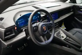 2026 Porsche Macan S - Photo 29