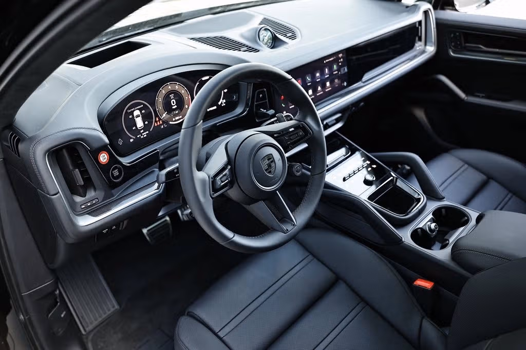 2026 Porsche Cayenne Turbo E-Hybrid - Photo 28