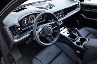 2026 Porsche Cayenne Turbo E-Hybrid - Photo 25