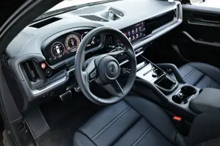 2026 Porsche Cayenne Turbo E-Hybrid - Photo 29
