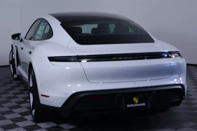 2025 Porsche Taycan Base - Photo 22
