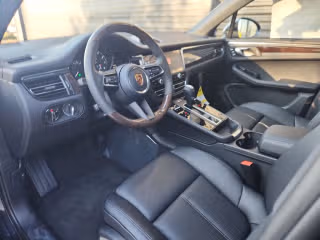 2026 Porsche Macan Base - Photo 25