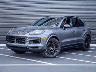 2026 Porsche Cayenne -'s photo