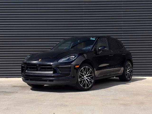 2026 Porsche Macan T