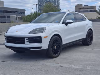 2024 Porsche Cayenne -'s photo