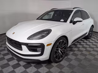 2026 Porsche Macan S's photo