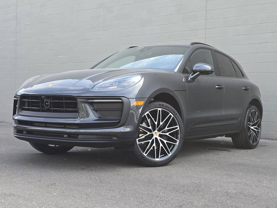 2025 Porsche Macan