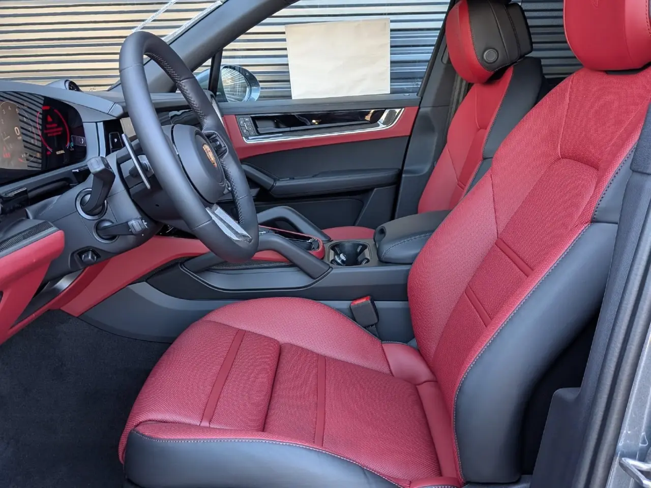 2026 Porsche Cayenne S - Photo 40