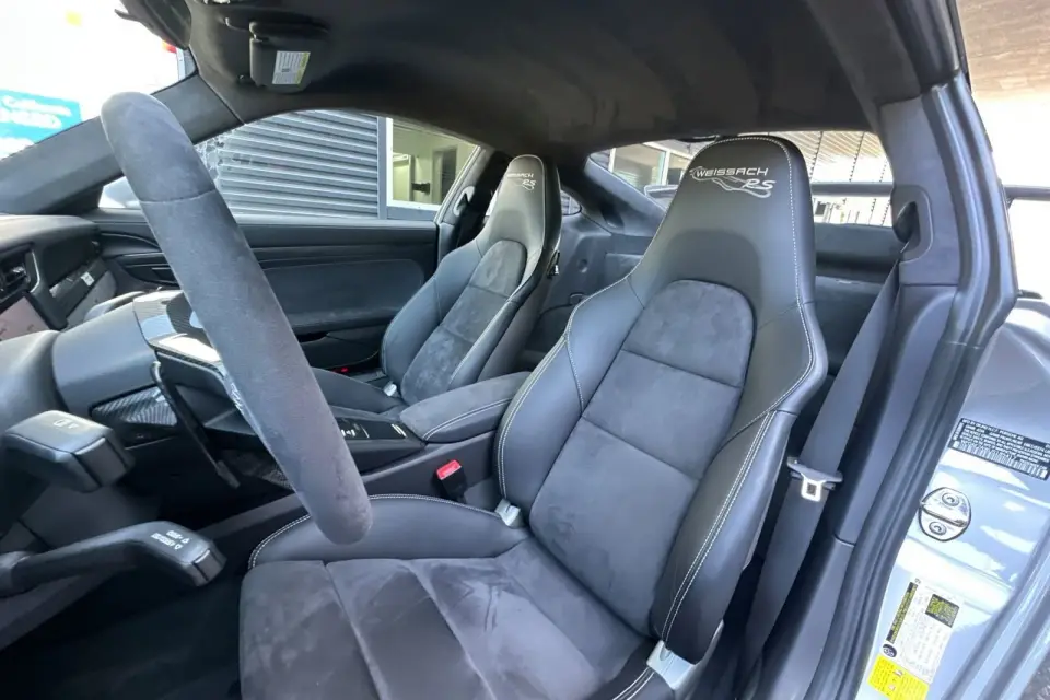 2018 Porsche 911 GT2 RS - Photo 39
