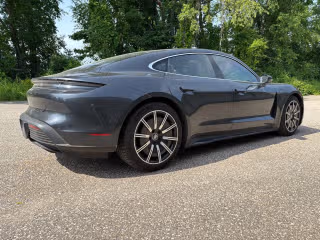 2024 Porsche Taycan S - Photo 33