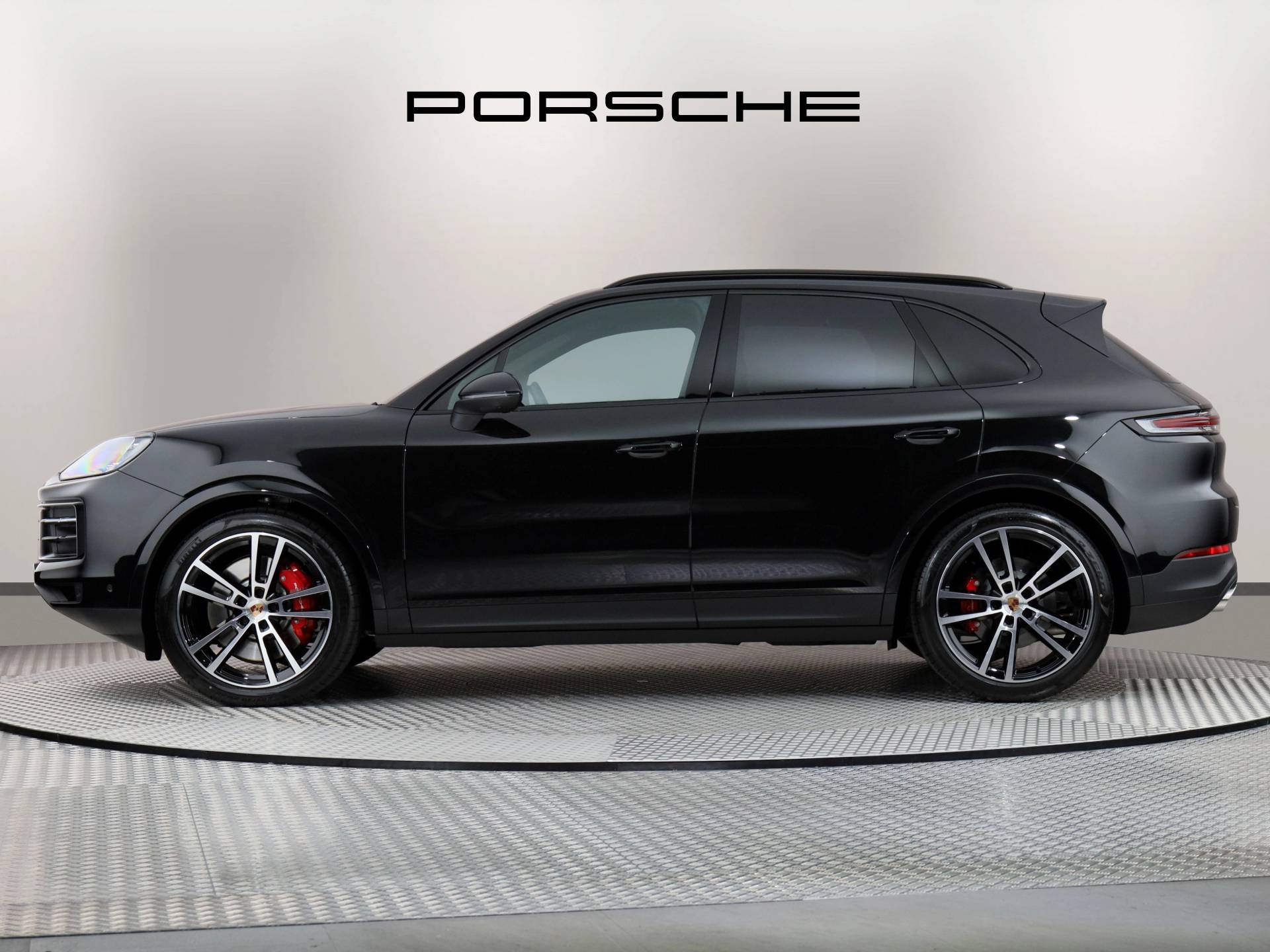 Cayenne S, photo 2 of 33
