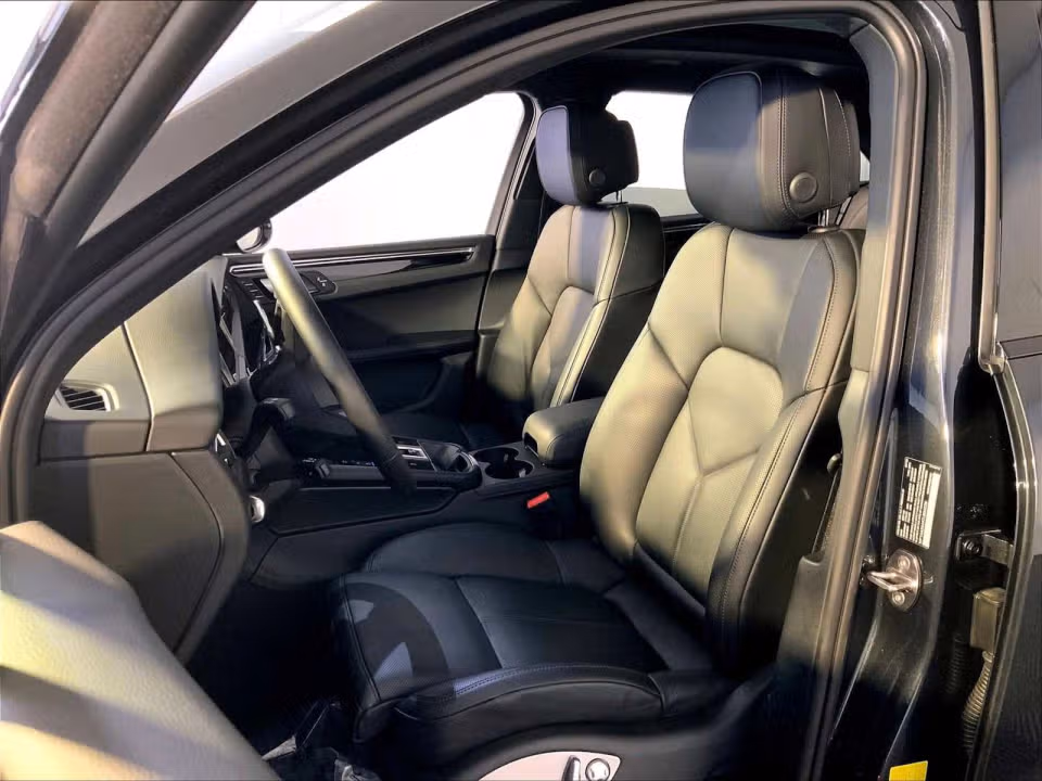 2026 Porsche Macan Base - Photo 35