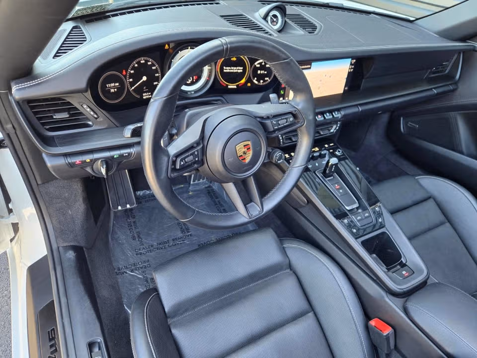 2023 Porsche 911 GTS - Photo 35