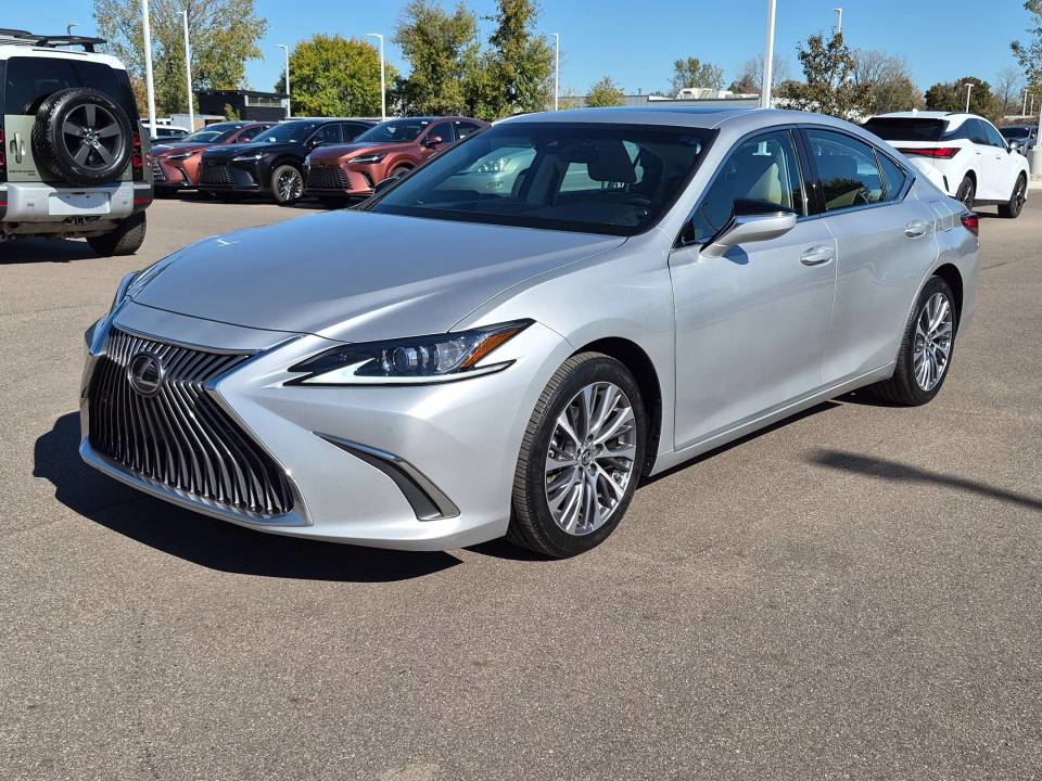 2021 Lexus ES