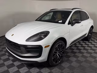 2026 Porsche Macan T's photo