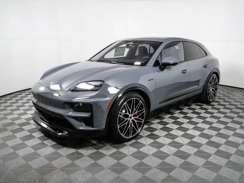 2025 Porsche Macan Turbo Electric