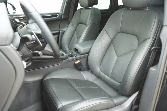 2026 Porsche Macan Base - Photo 34