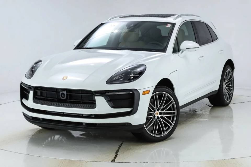 2026 Porsche Macan