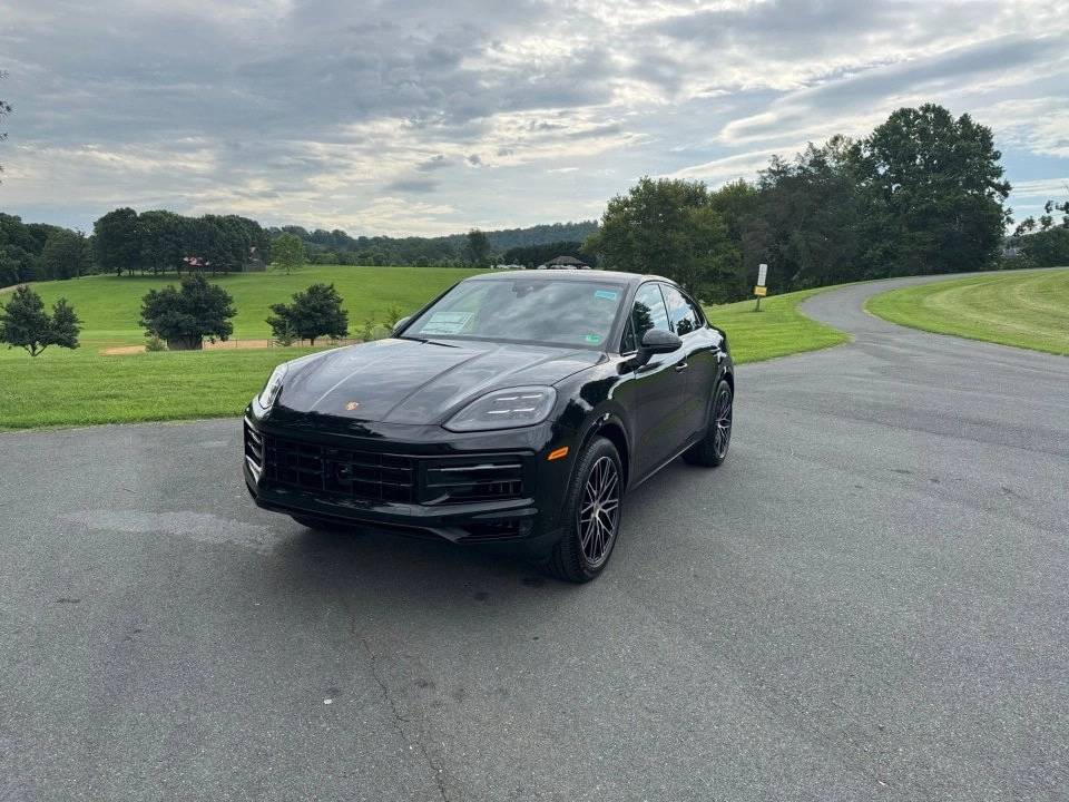 2025 Porsche Cayenne Coup Base