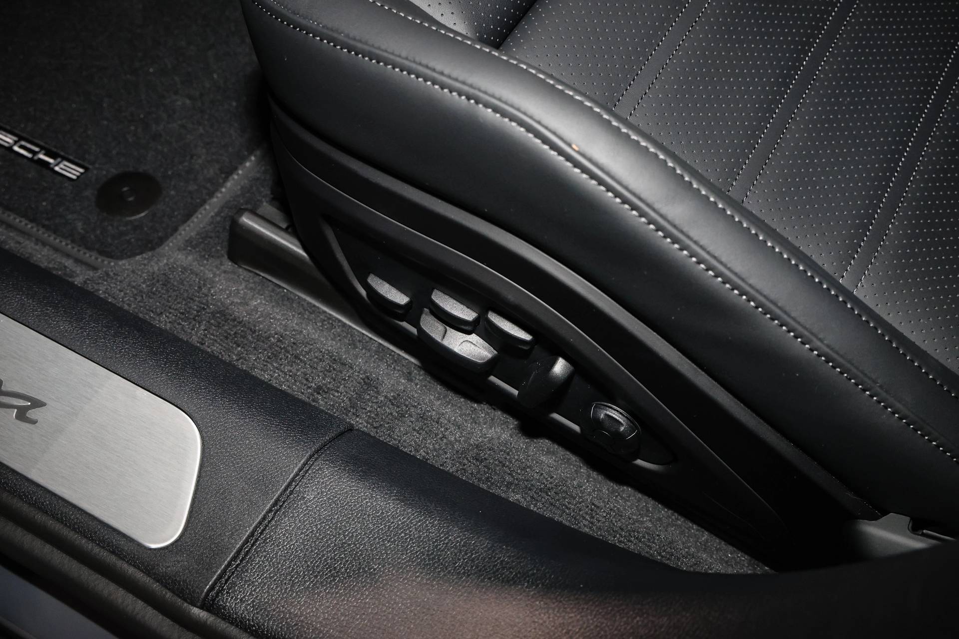 Panamera, photo 30 of 30