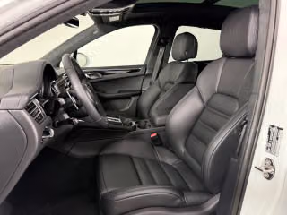2026 Porsche Macan S - Photo 33