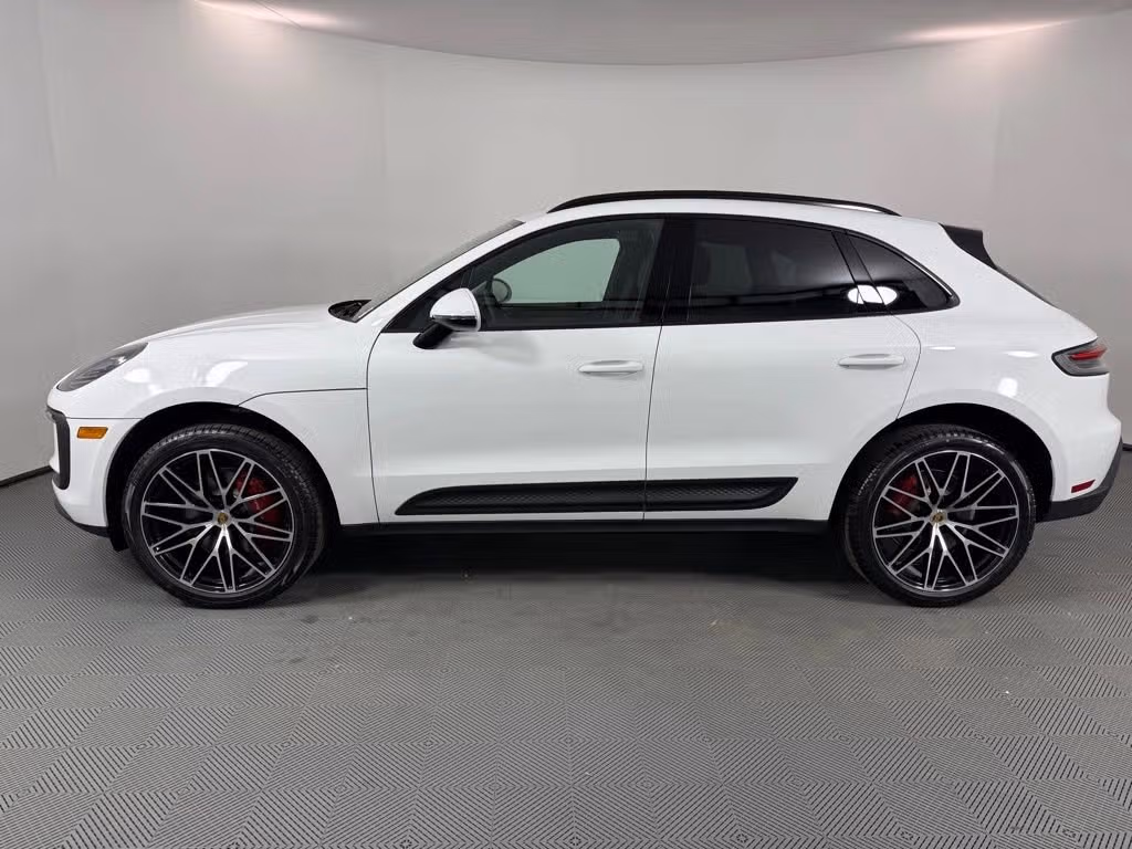 2026 Porsche Macan S - Photo 12