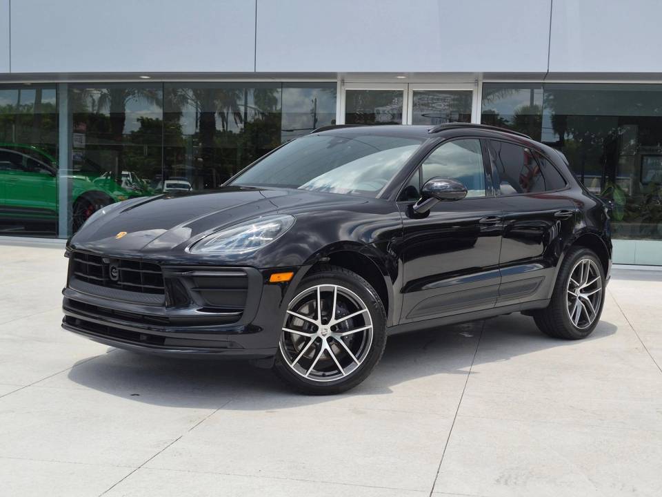 2026 Porsche Macan
