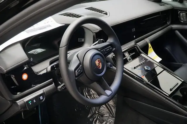 2026 Porsche Panamera Base - Photo 31