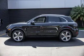 2024 Porsche Cayenne E-Hybrid - Photo 13