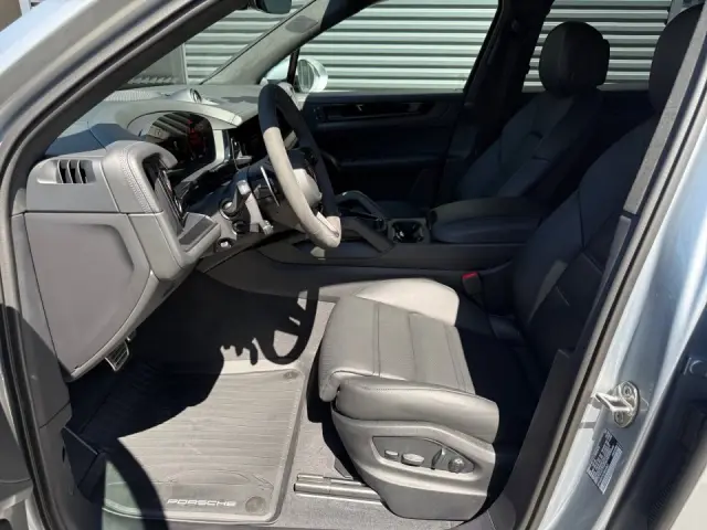 2026 Porsche Cayenne GTS - Photo 38