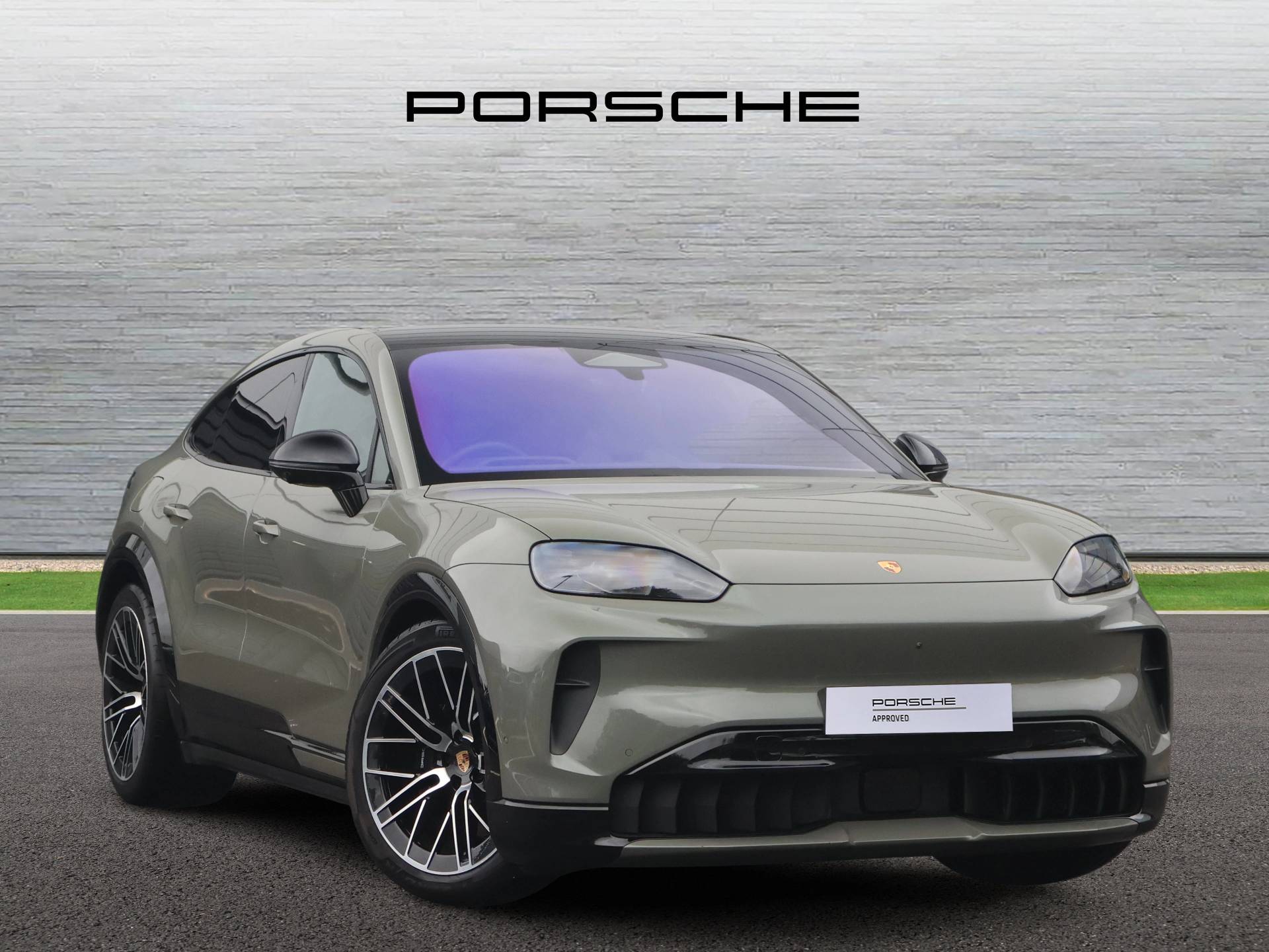 Cayenne Electric Coupé, photo 1 of 33