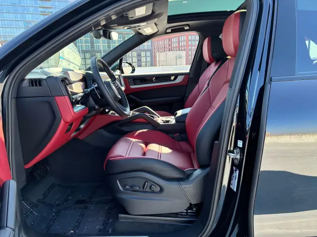 2026 Porsche Cayenne Base - Photo 38