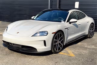 2025 Porsche Taycan -'s photo