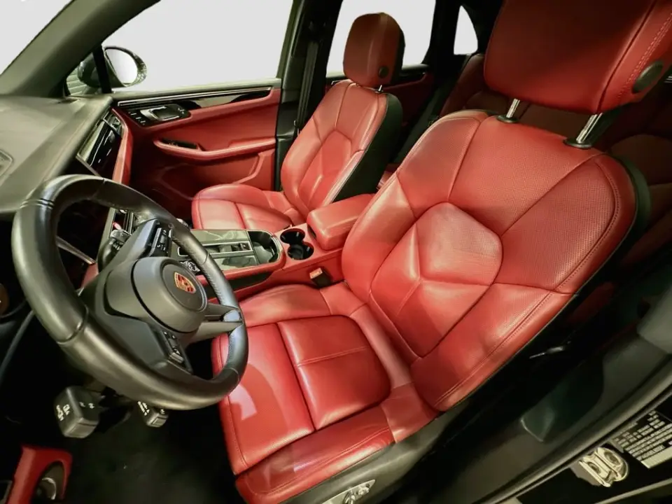 2025 Porsche Macan Base - Photo 39