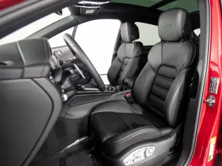 2026 Porsche Macan GTS - Photo 37