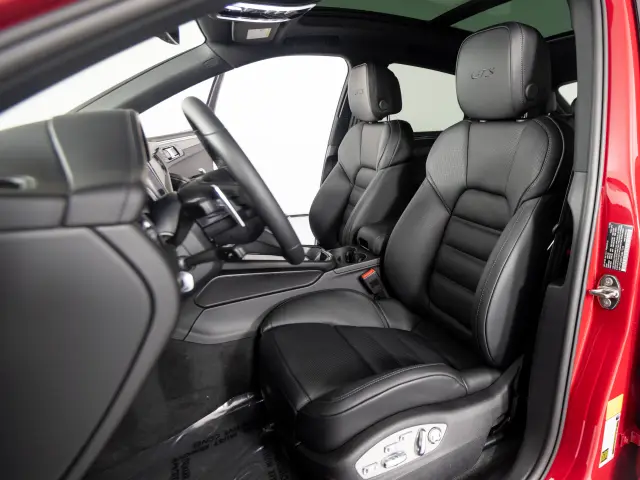 2026 Porsche Macan GTS - Photo 38