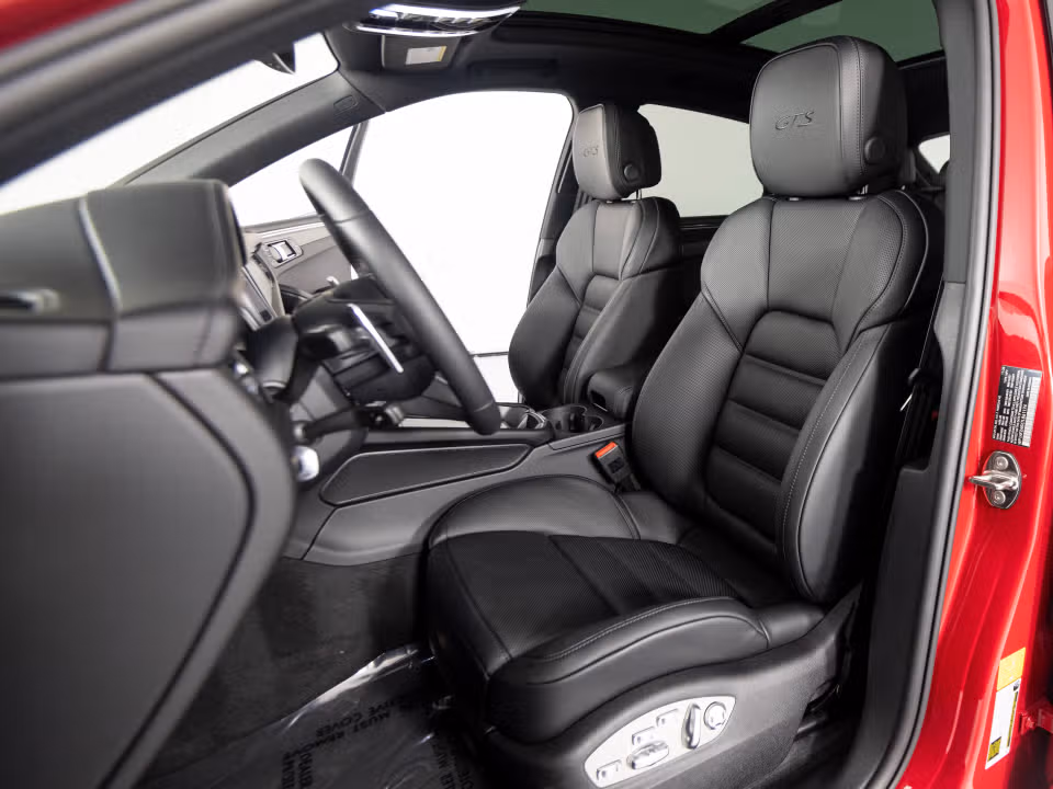 2026 Porsche Macan GTS - Photo 35
