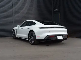 2026 Porsche Taycan Base - Photo 21