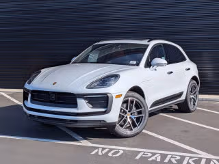 2025 Porsche Macan's photo