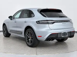 2025 Porsche Macan T - Photo 21